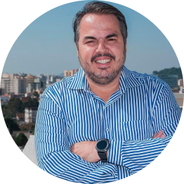 testimonial 3 author